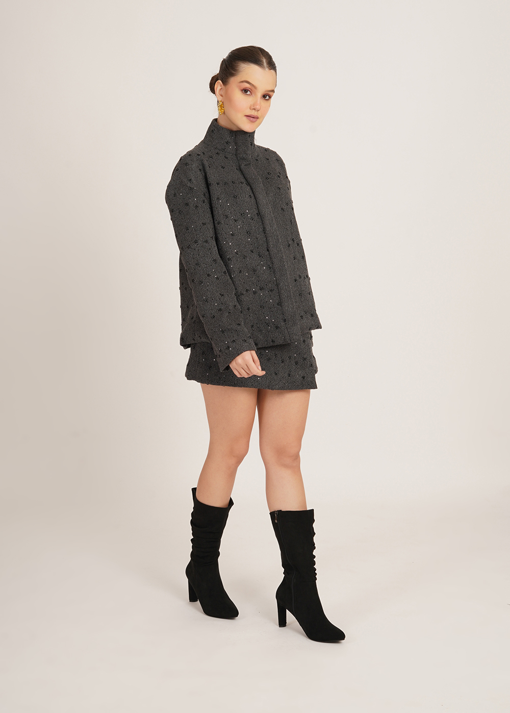 smoke-chestnut-bomber